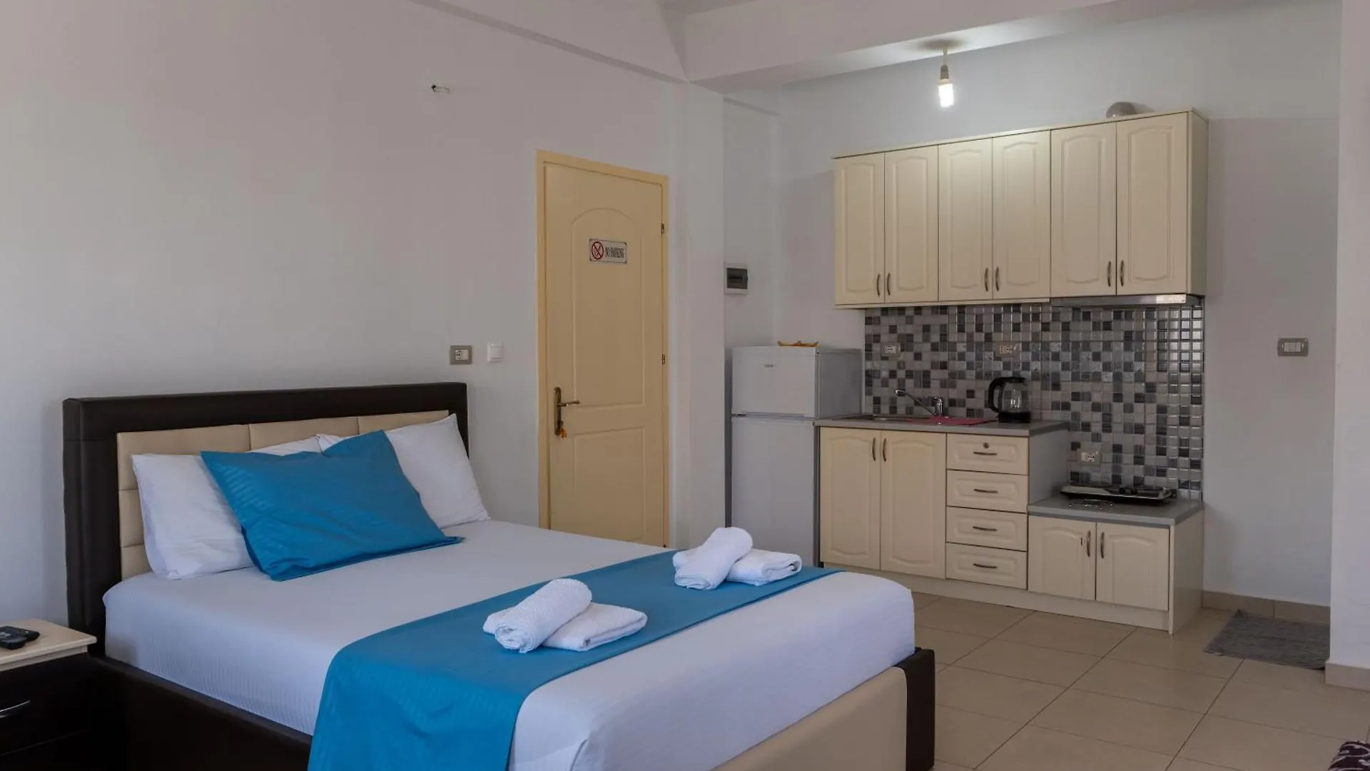 Vila Ylli Gjika Ksamil Guest house